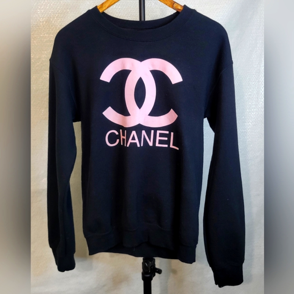 CHANEL Crewneck Sweatershirt